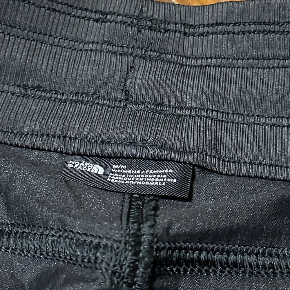 The North Face Aphrodite Crop Hiking Pants, Gray, Medium - Picture 2 of 5